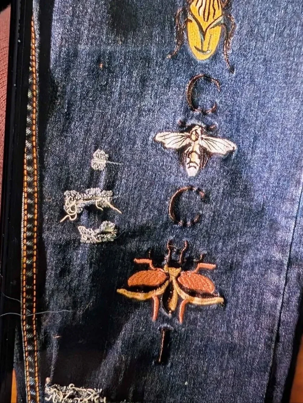 GUCCI Men’s Embroidered Distressed Jeans – Size 36 – Alessandro Michele – NEW